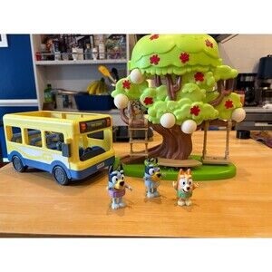 Bluey Tree Playset,, yellow school bus and figurines bundle